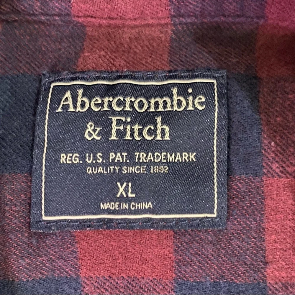Abercrombie and Fitch women maroon navy plaid checkered button down shirt XL - Picture 9 of 12